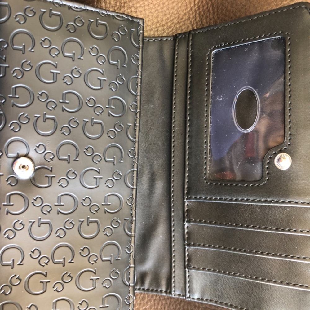 Wallet - Picture 2 of 3
